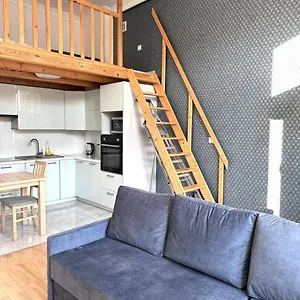 Stylish In The Centre -by Hik Apartament